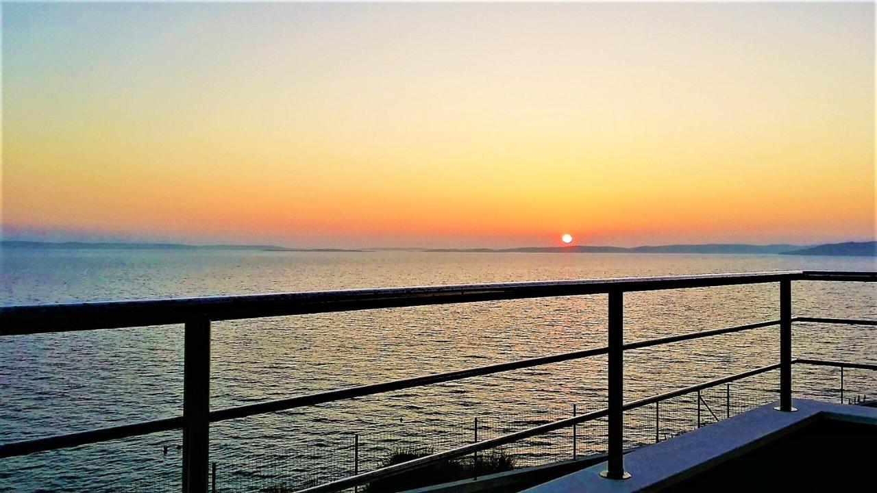 Apartments Nicolas - Beach & Sea 10M Away - Amazing Sea View! Ртина Экстерьер фото